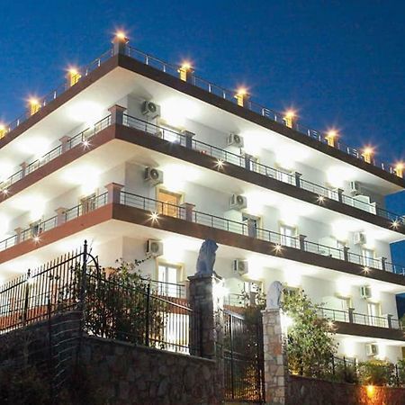 Mihalis Apartments Himare Exterior foto