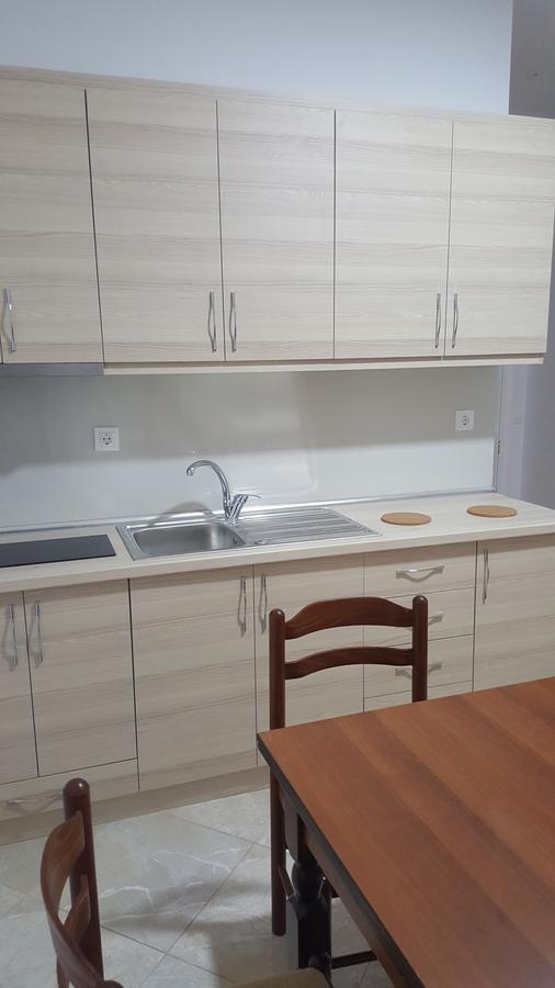 Mihalis Apartments Himare Exterior foto
