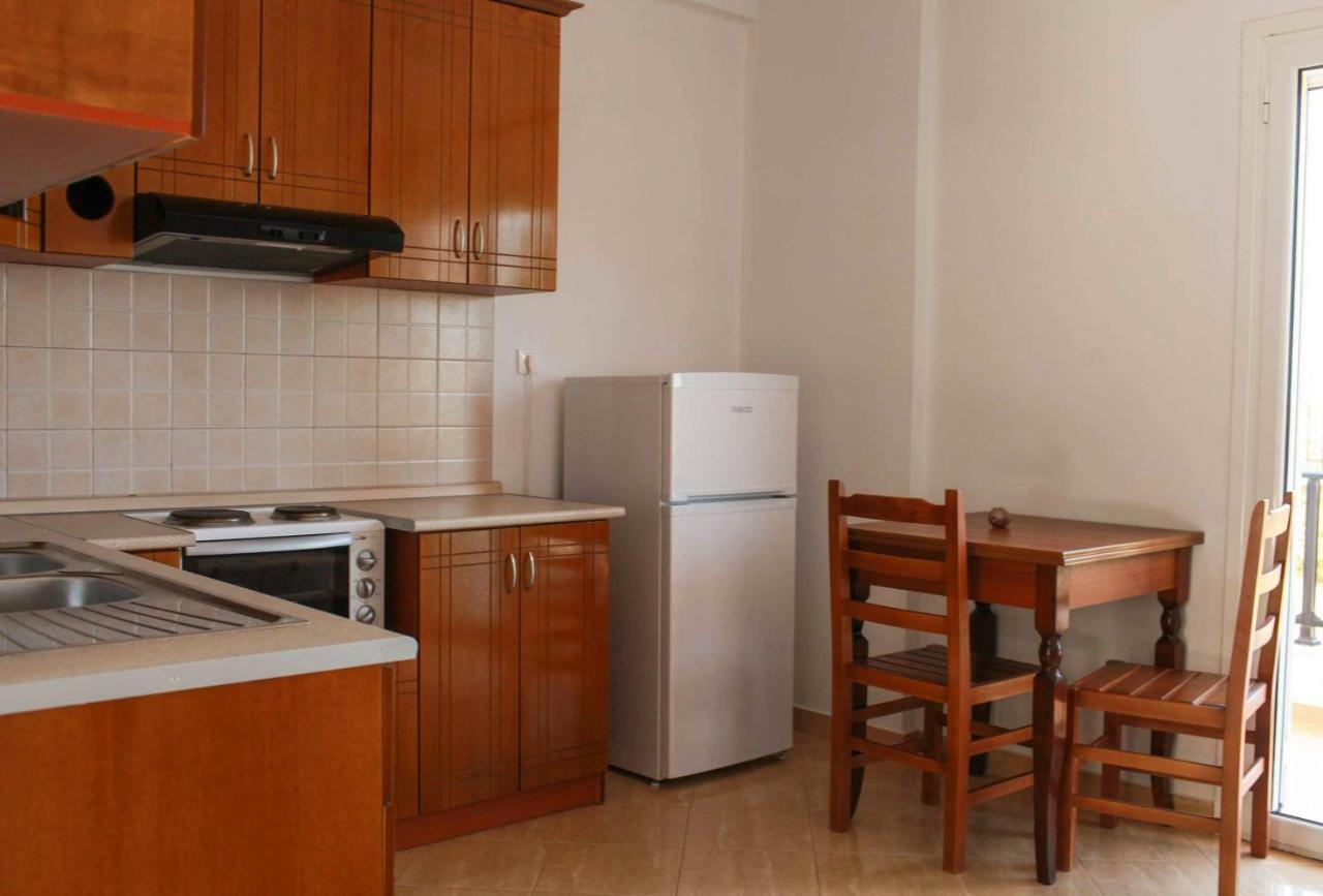 Mihalis Apartments Himare Exterior foto