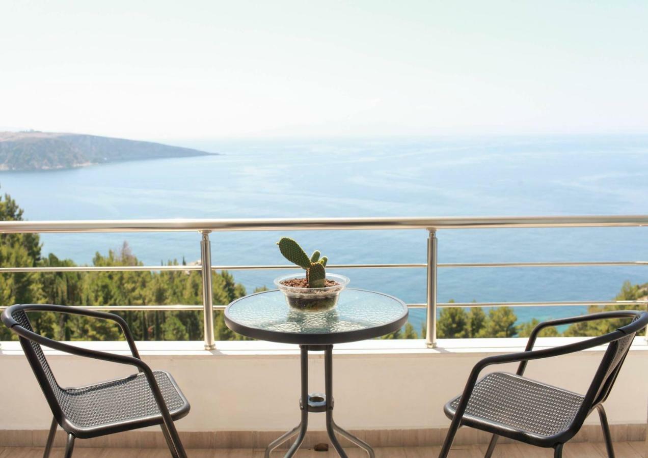 Mihalis Apartments Himare Exterior foto