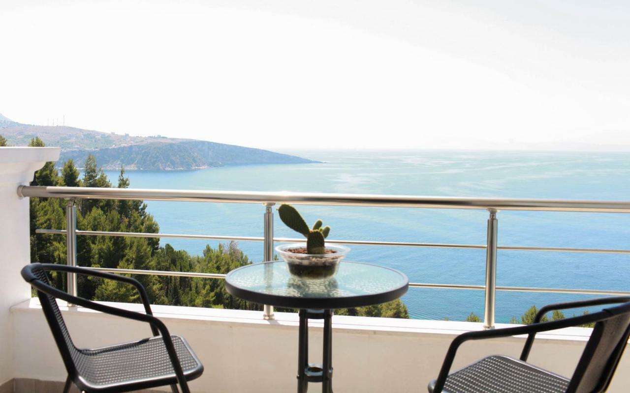 Mihalis Apartments Himare Exterior foto
